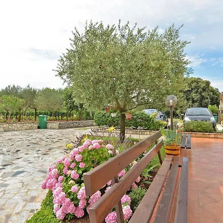 Appartement Fuer 2 Personen Ca 30 Qm In Pula-fondole, Istrien Istrische Riviera *